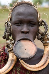 mursi-woman